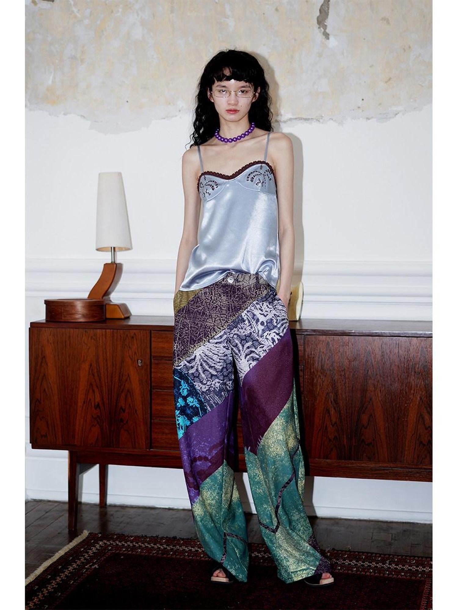 badtaste Subtle Sheen New Chinese Embroidered Floral Loose Retro Women's Satin Camisoles