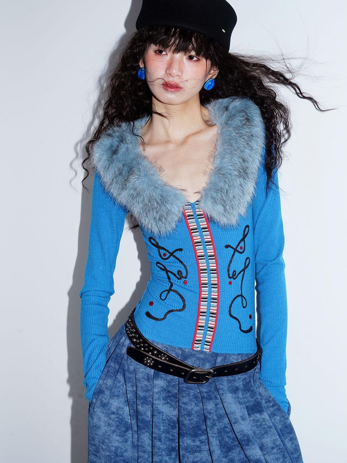 badtaste Vintage Embroidered Detachable Fur Collar V-neck Women's Casual Maxi Dresses