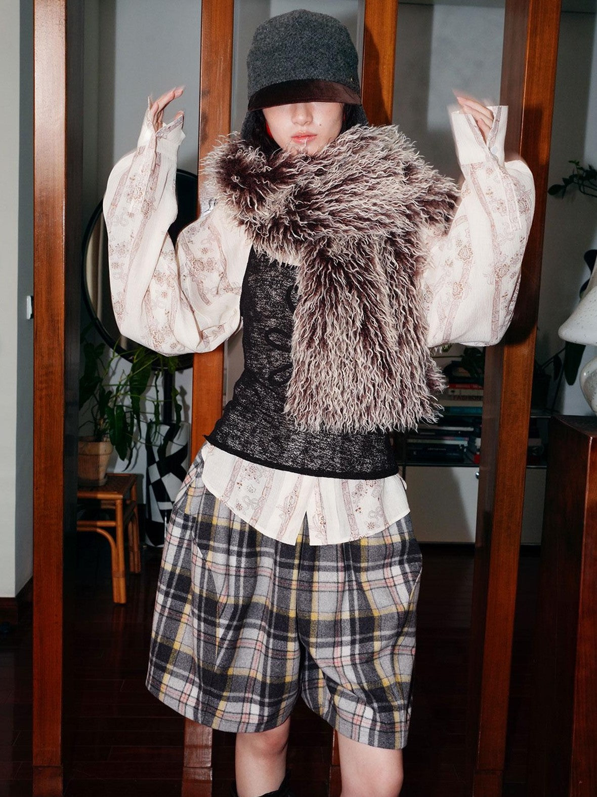 badtaste Vintage Plush Multiway Tie With Pocket Women's Faux Fur Scarves & Shawls
