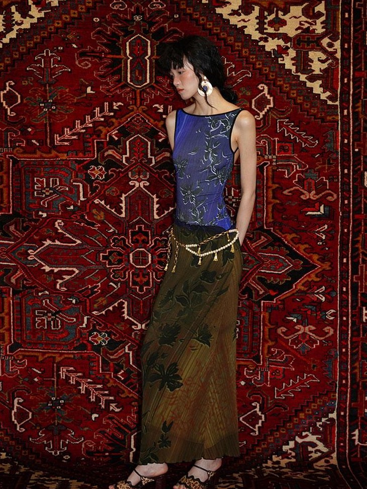 badtaste Vintage Print Pleated Open Back Women's Stretch Knit Casual Maxi Dresses