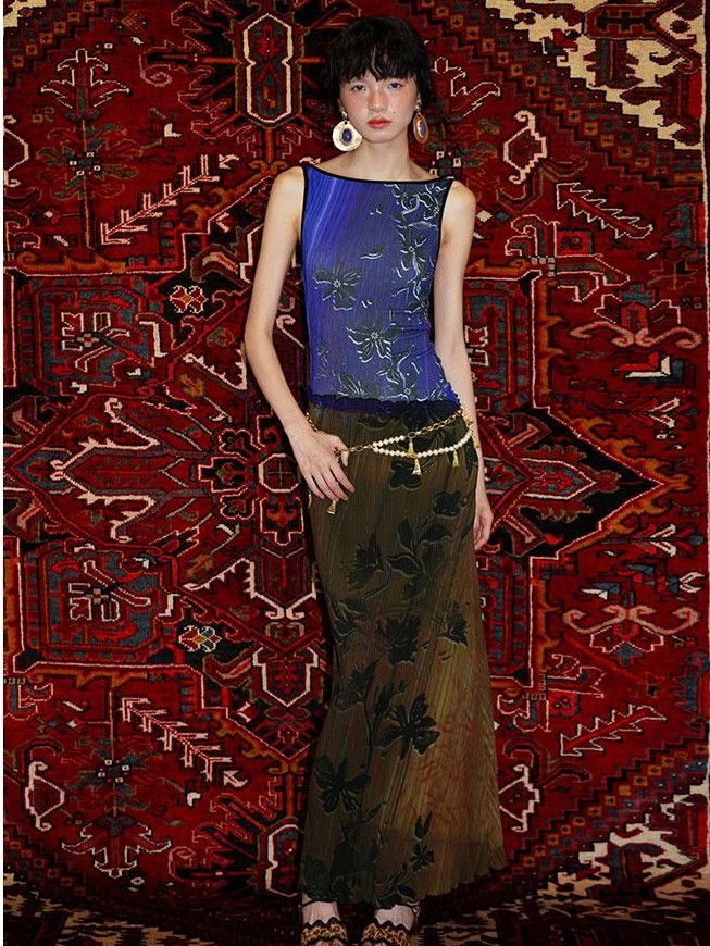 badtaste Vintage Print Pleated Open Back Women's Stretch Knit Casual Maxi Dresses