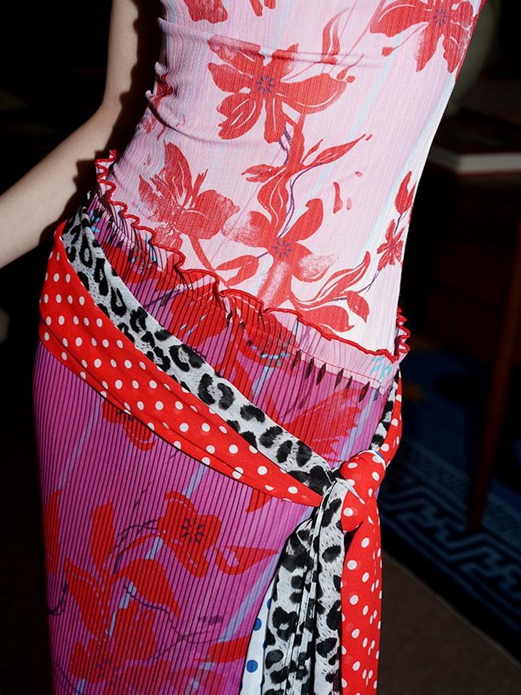 badtaste Vintage Print Pleated Open Back Women's Stretch Knit Casual Maxi Dresses