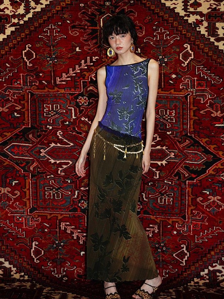 badtaste Vintage Print Pleated Open Back Women's Stretch Knit Casual Maxi Dresses
