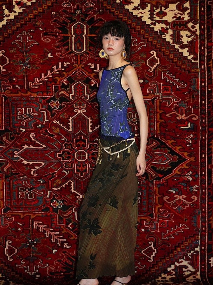 badtaste Vintage Print Pleated Open Back Women's Stretch Knit Casual Maxi Dresses