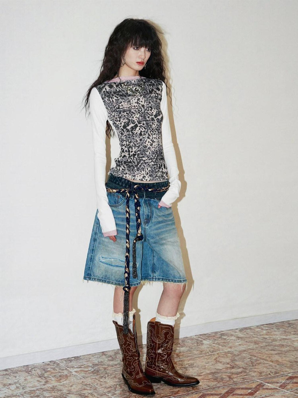 badtaste Vintage Washed Distressed Patchwork Low Waist Women's Denim Bermuda Shorts