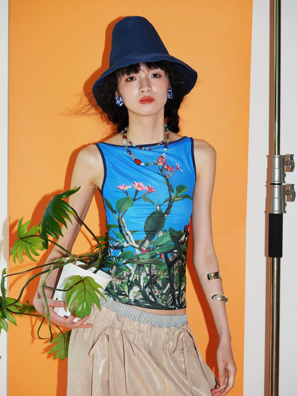 badtaste Western Chinese Printed Square Neck Backless Slim Women's Mesh Tank Tops