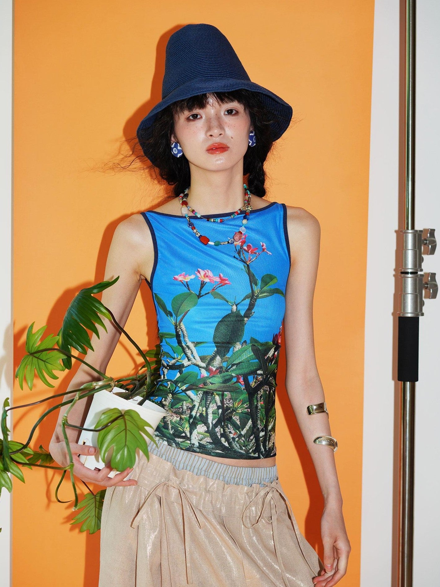 badtaste Western Chinese Printed Square Neck Backless Slim Women's Mesh Tank Tops
