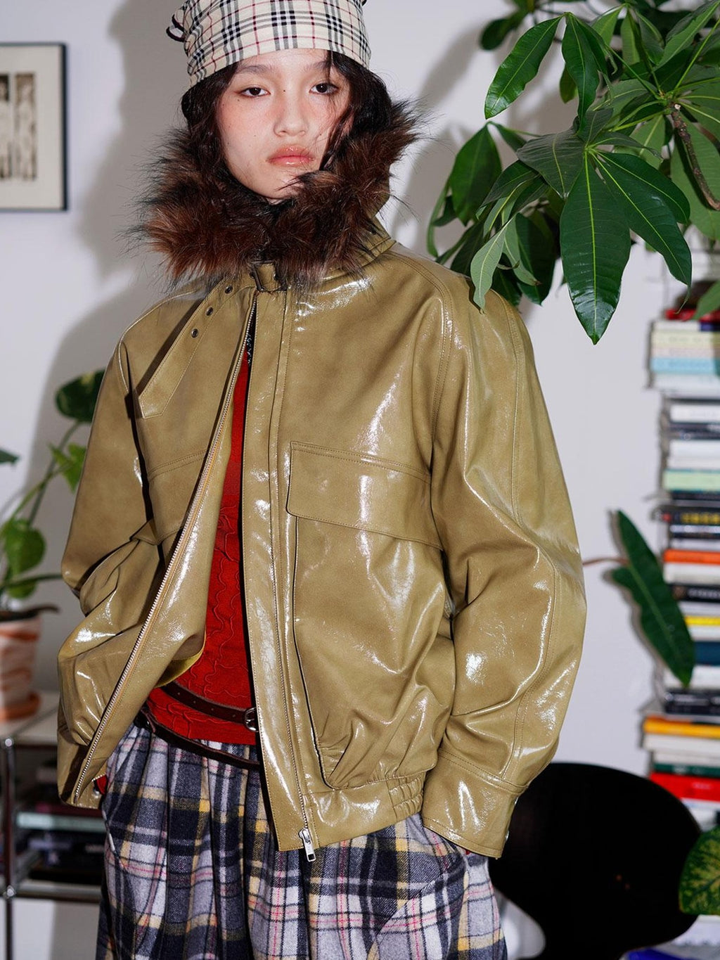 badtaste Western Glossy Detachable Fur Collar Loose Vintage Women's Pu Leather Jackets