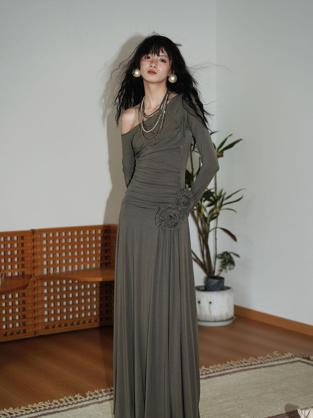 badtaste Western Pleated One Shoulder Removable Knot Women's Lyocell Casual Maxi Dresses