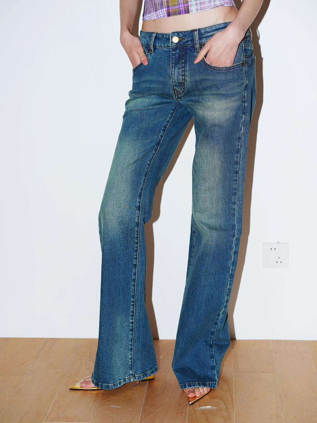 badtaste Western Retro Machine Embroidered Slim Low Waist Women's Denim Flare Jeans