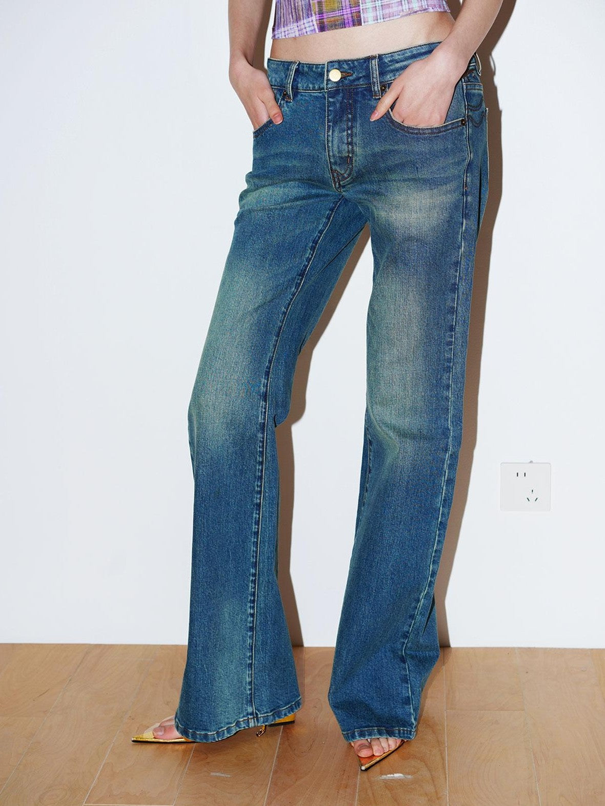 badtaste Western Retro Machine Embroidered Slim Low Waist Women's Denim Flare Jeans