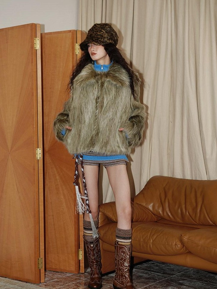badtaste Western Retro Short Loose Plush Niche Design Women's Faux Fur Coats