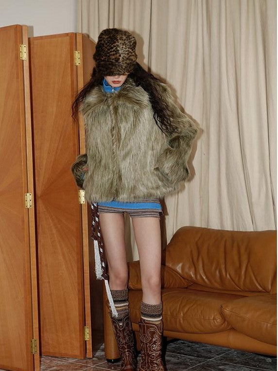 badtaste Western Retro Short Loose Plush Niche Design Women's Faux Fur Coats