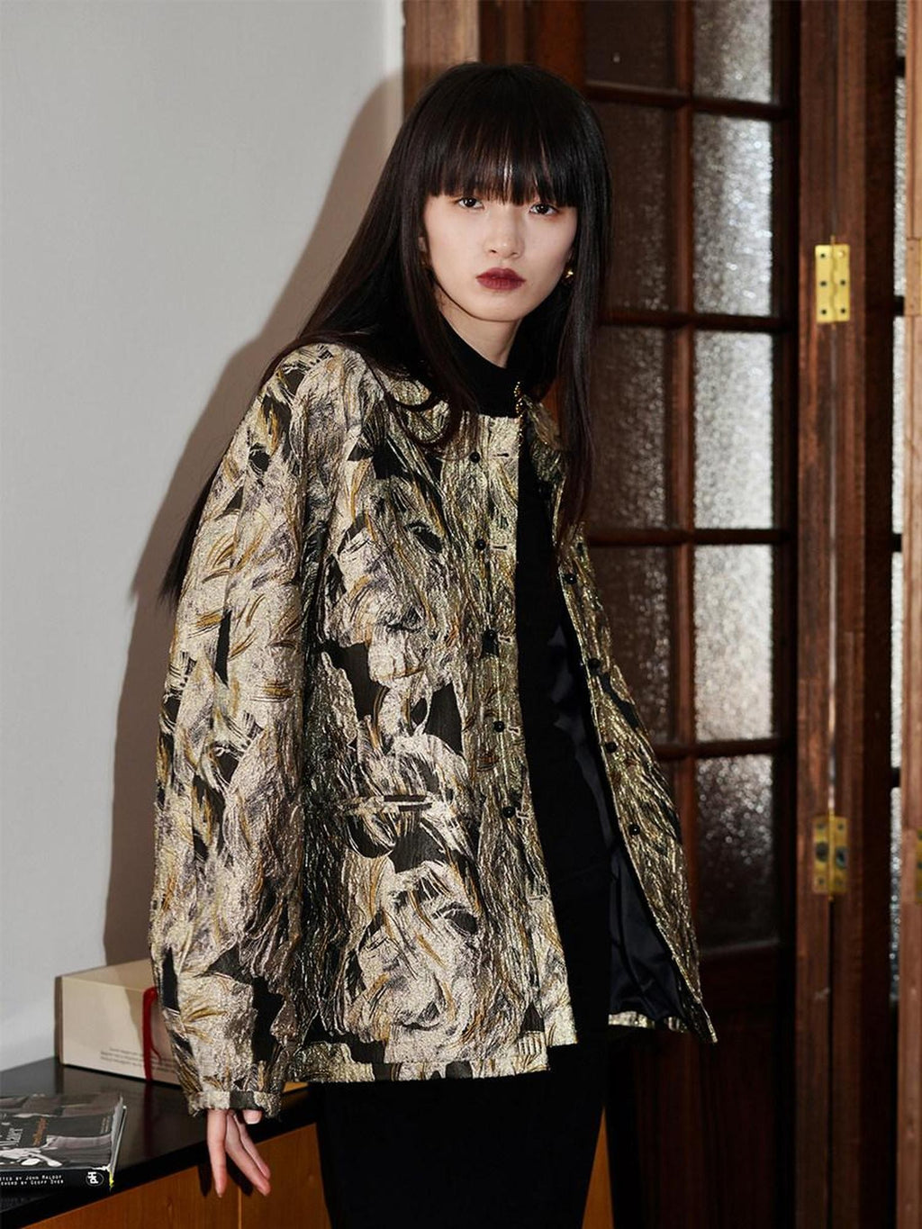 badtaste Western Retro Textured Jacquard Relaxed Round Neck Women's Linen Casual Jackets