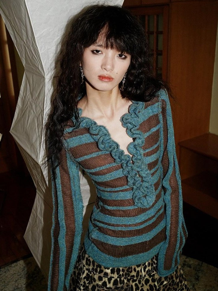 badtaste Western Striped Ruffle Edge V-neck Slim Women's Wool Blend Pullover Sweaters