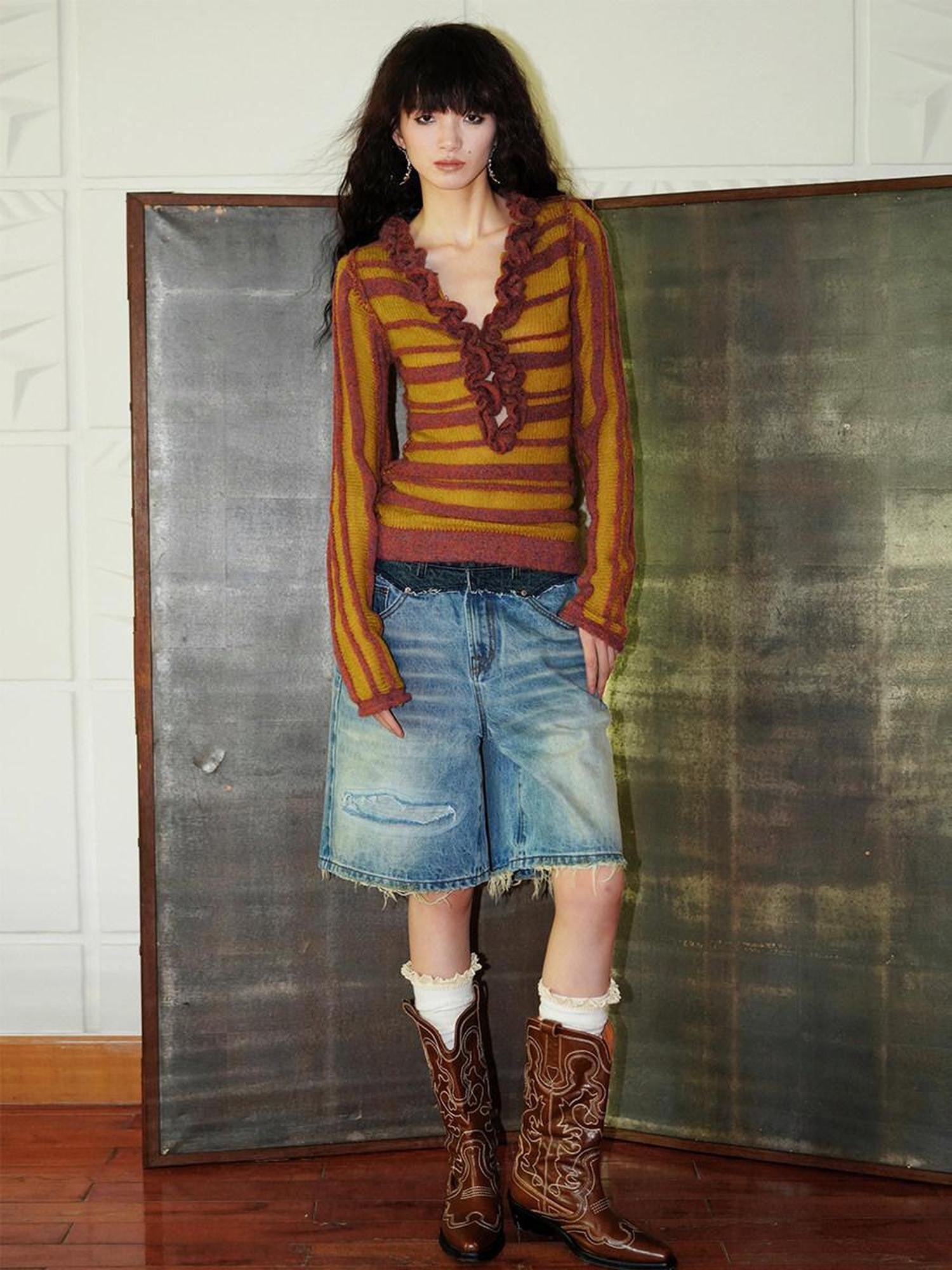 badtaste Western Striped Ruffle Edge V-neck Slim Women's Wool Blend Pullover Sweaters