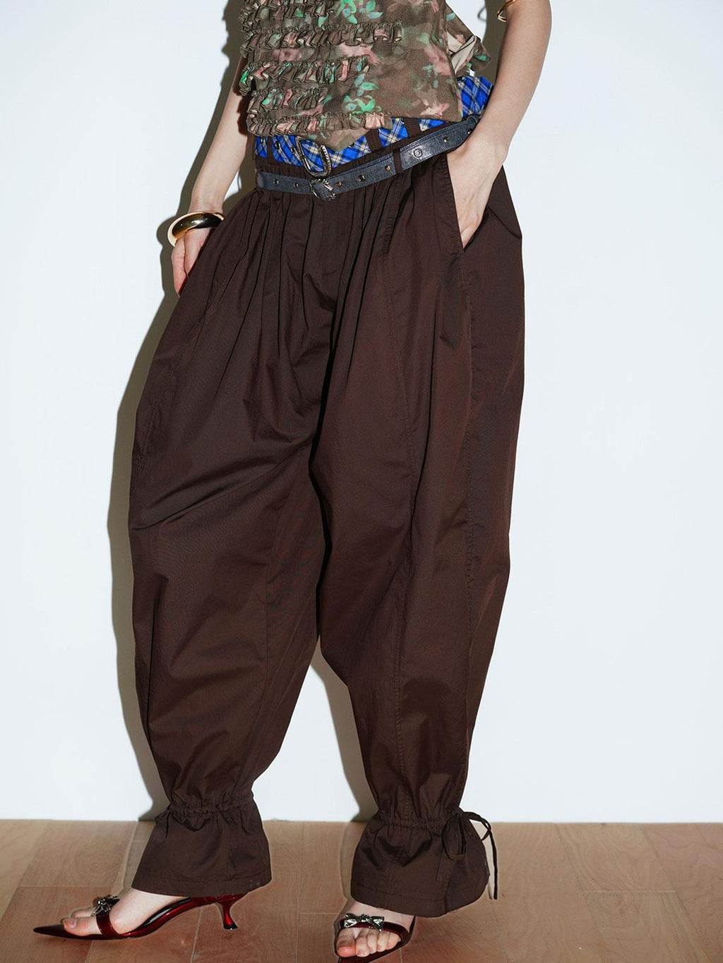 badtaste Western Vintage Solid Balloon Silhouette Cinched Cuff Women's Wide-leg Pants