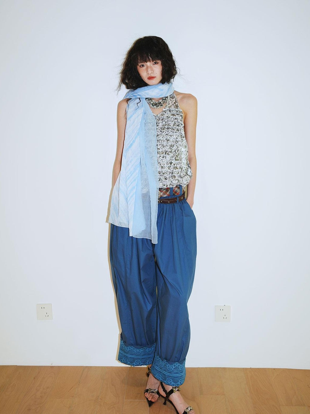 badtaste Western Vintage Solid Balloon Silhouette Cinched Cuff Women's Wide-leg Pants