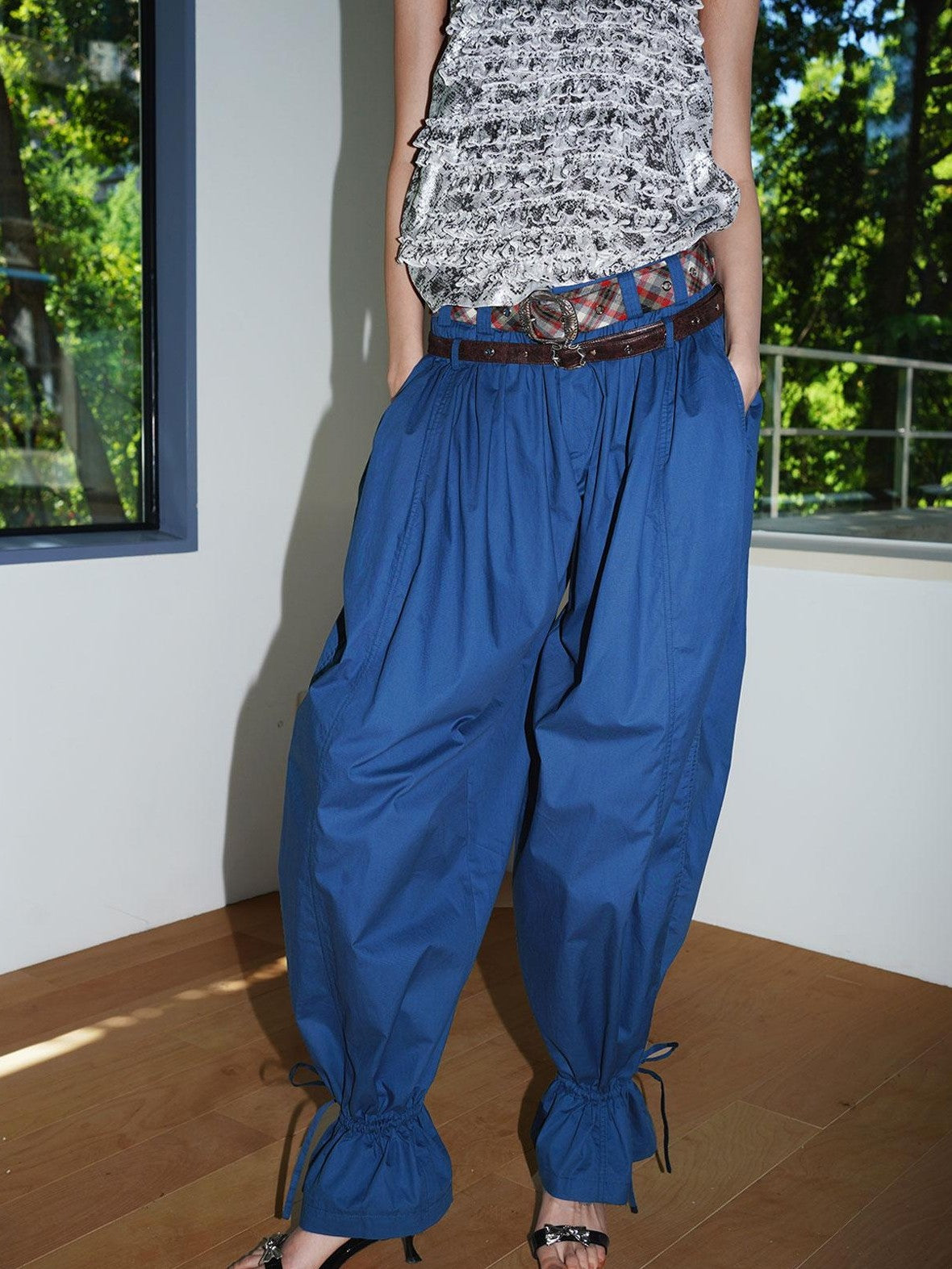 badtaste Western Vintage Solid Balloon Silhouette Cinched Cuff Women's Wide-leg Pants