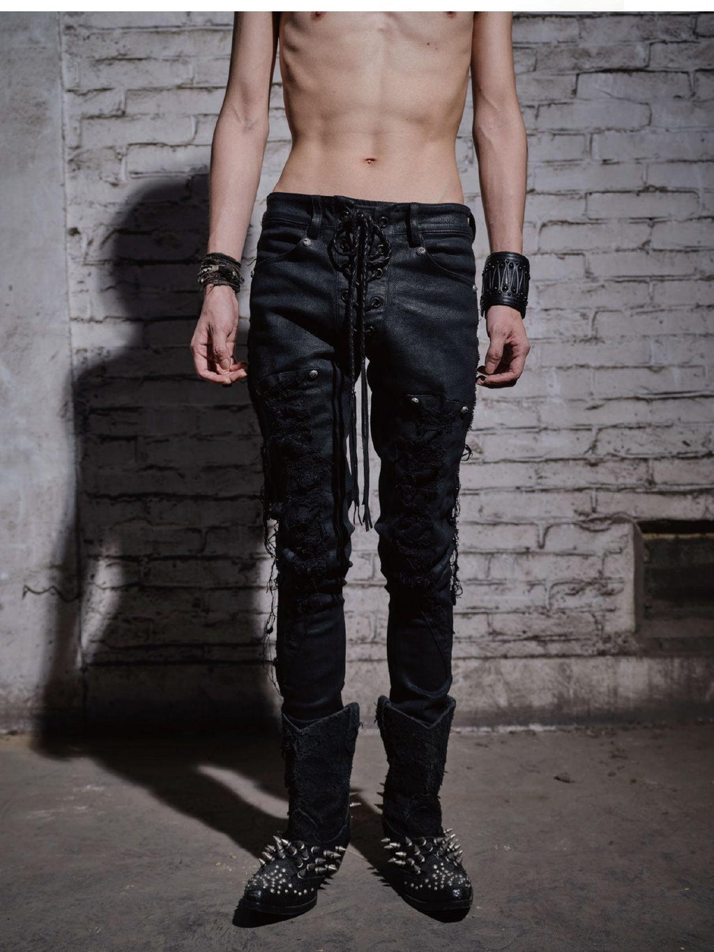 The space between Us Scar Detail Distressed Drawstring Slim Fitted Women's Waxed Skinny Pants