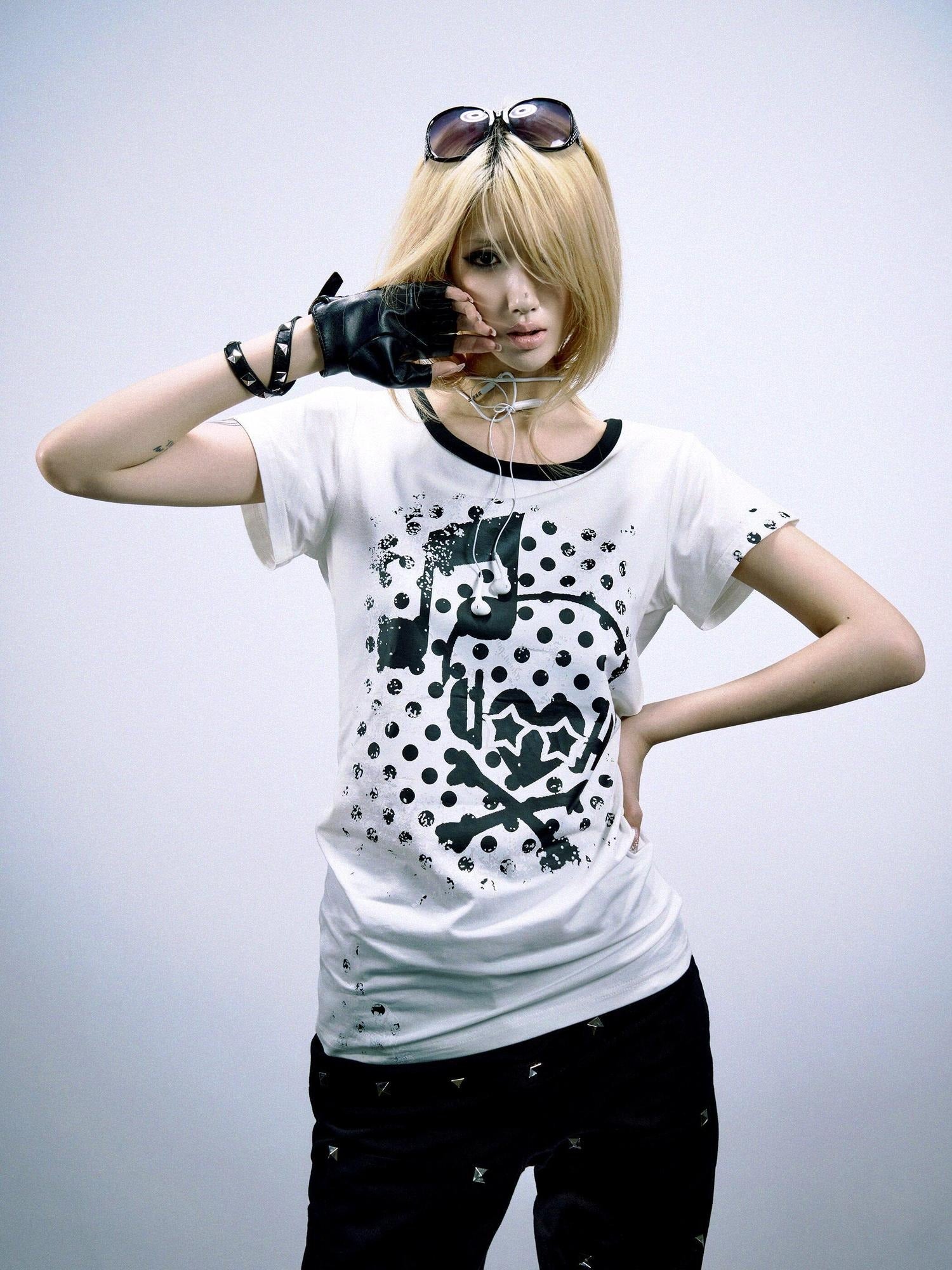 PAIKI Embossed Polka Dot Slim Fit Unisex Casual Sorona Cotton Short Sleeve T-Shirts