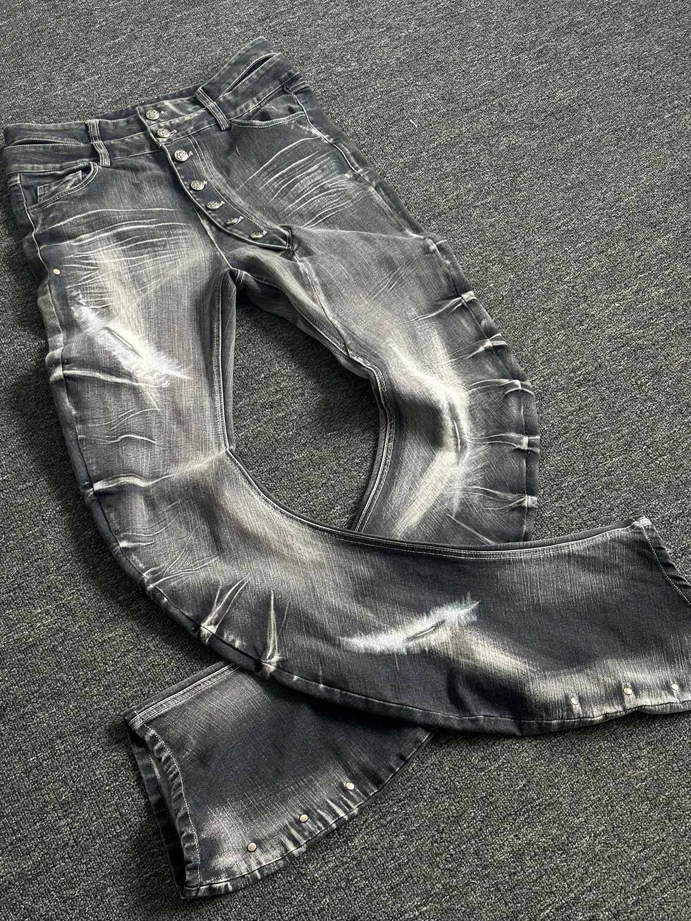 PAIKI High Stretch Washed Whisker Rivet Low Rise Loose Fit Casual Denim Straight Jeans