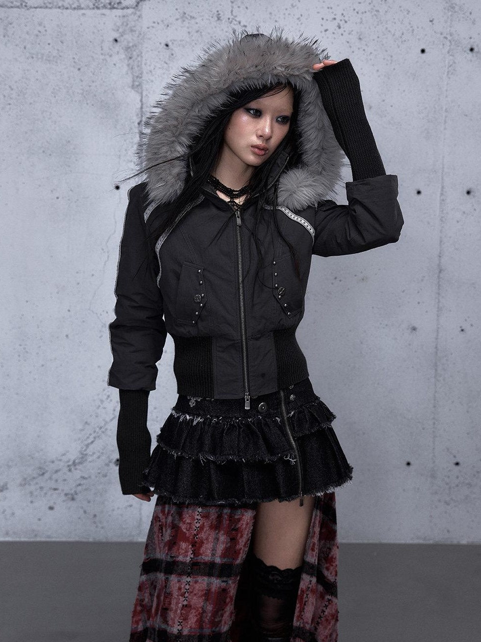 NO ROMANCE Edgy Punk Slim Fit Hooded Cropped Short Sleeve Zipper Women Puffer Jackets