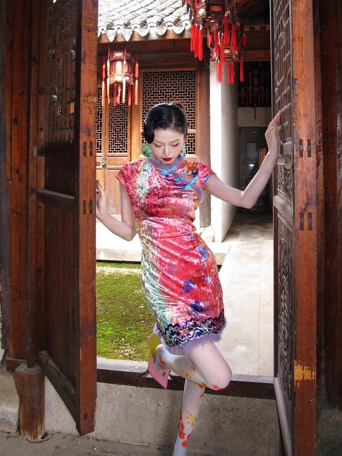cidhiidhi Printed Cinched Waist Modern Chinese Women's Velvet Cheongsam Dresses