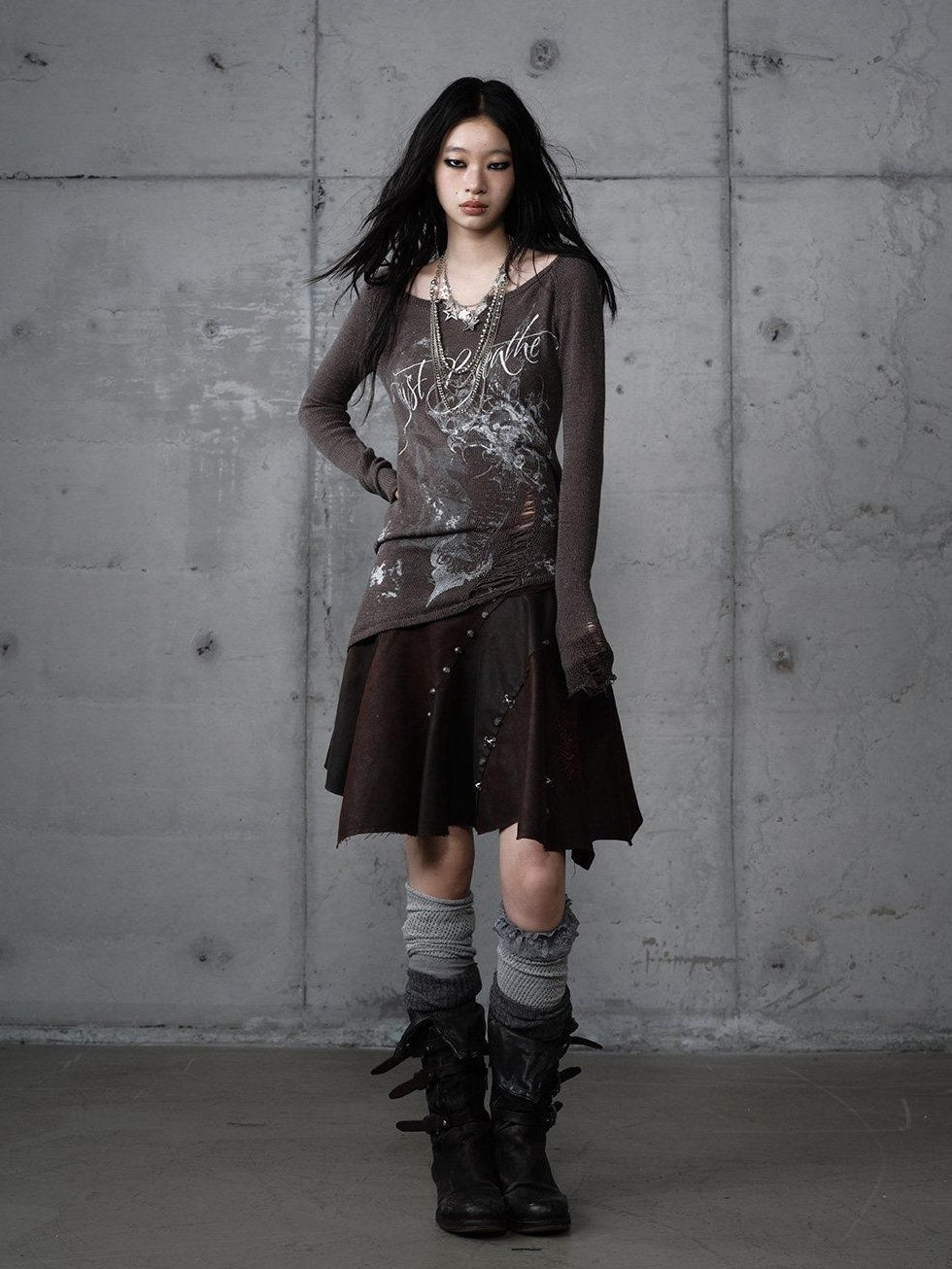 NO ROMANCE Embroidered Regal Asymmetric Mid Rise Loose Casual Girls Dark Brown Mini Skirts