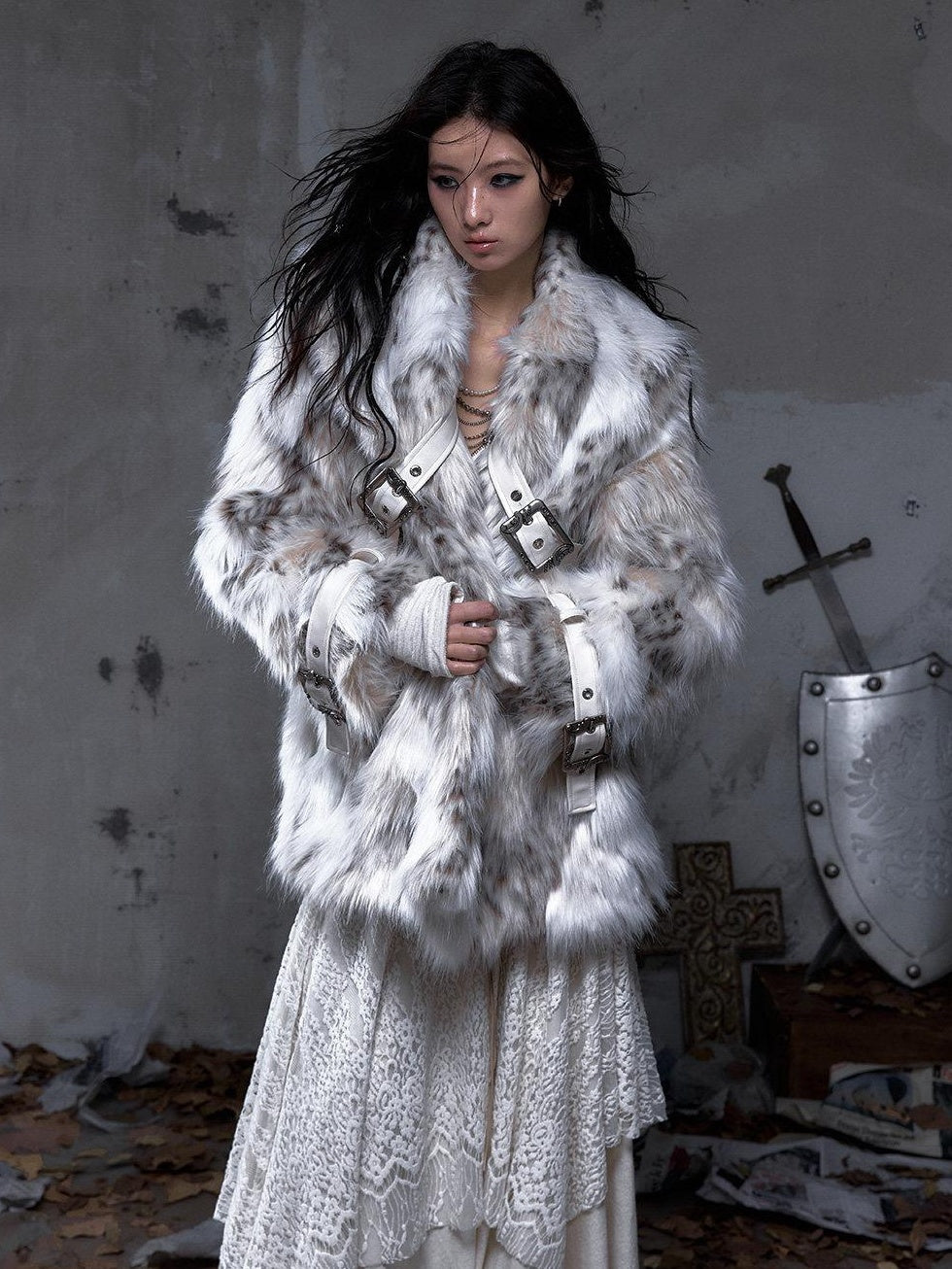 NO ROMANCE Insulated Retro Relaxed Midlength Lapel Fur Trim Women Ivory Puffer Jackets