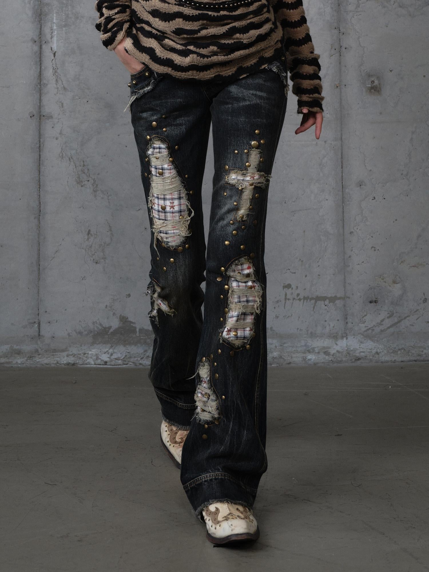 NO ROMANCE Distressed Low Rise Slim Fit Plaid Punk Zipper Denim Women Straight Jeans