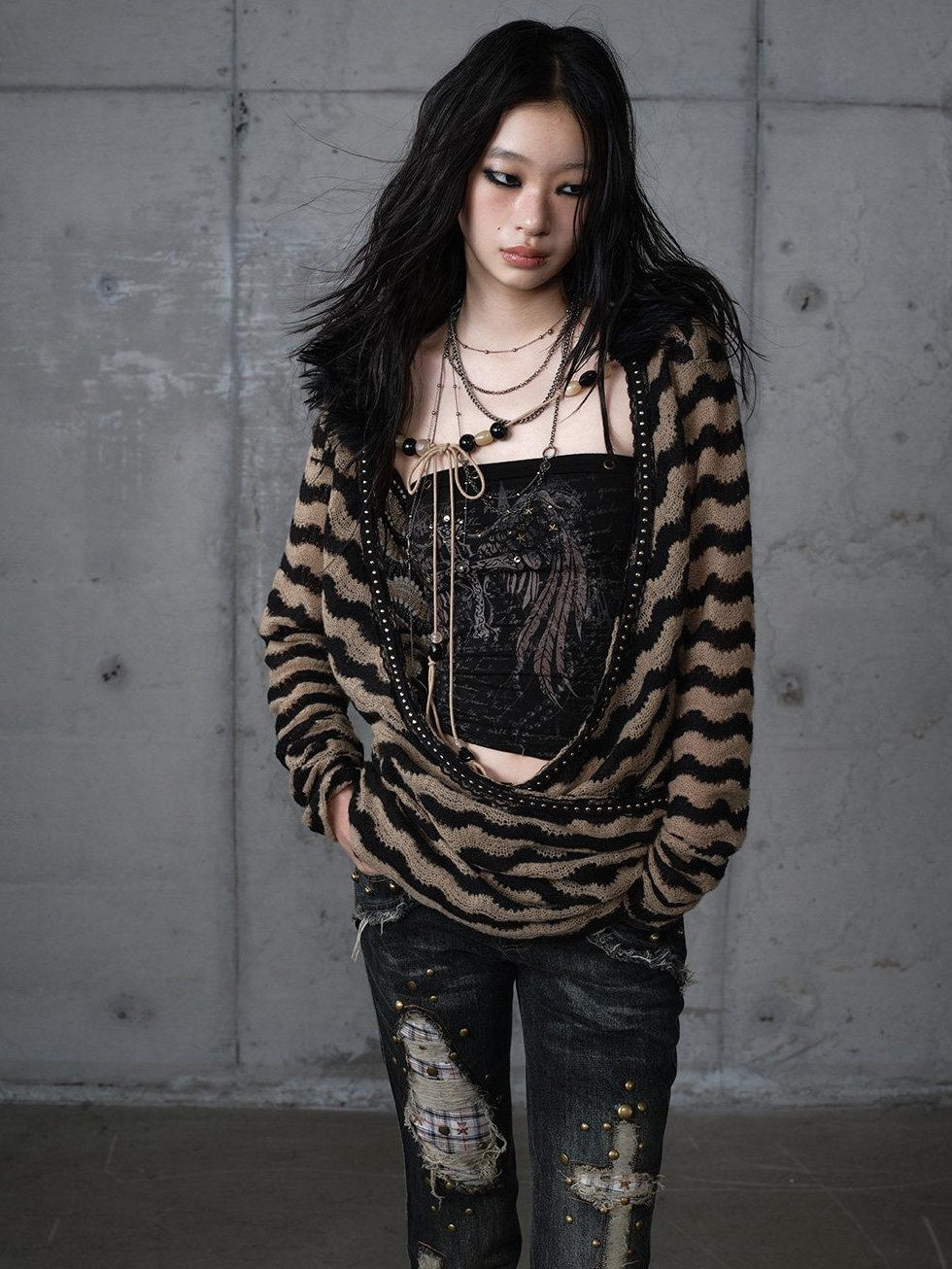 NO ROMANCE Edgy Slim Fit Striped Knit Polyester Long Sleeve Women Layering Cardigans