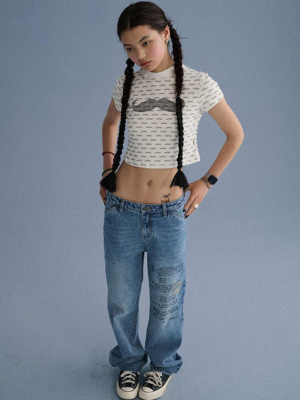 Achihara Mustache And Lip Print Rhinestone Slim Fit Women'S Cotton Crop Tops