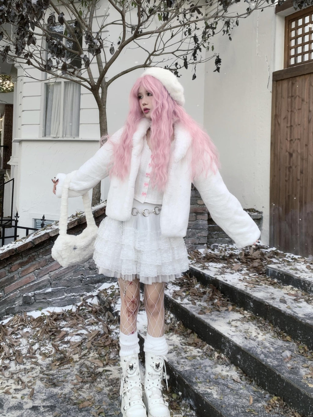linzerooo Y2k Fuzzy Faux Fur White Women's Sweet Style Puffer Jackets