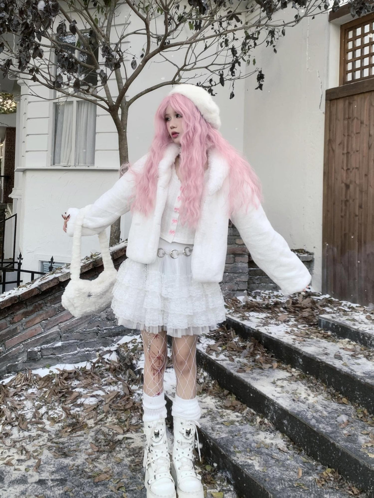 linzerooo Y2k Fuzzy Faux Fur White Women's Sweet Style Puffer Jackets