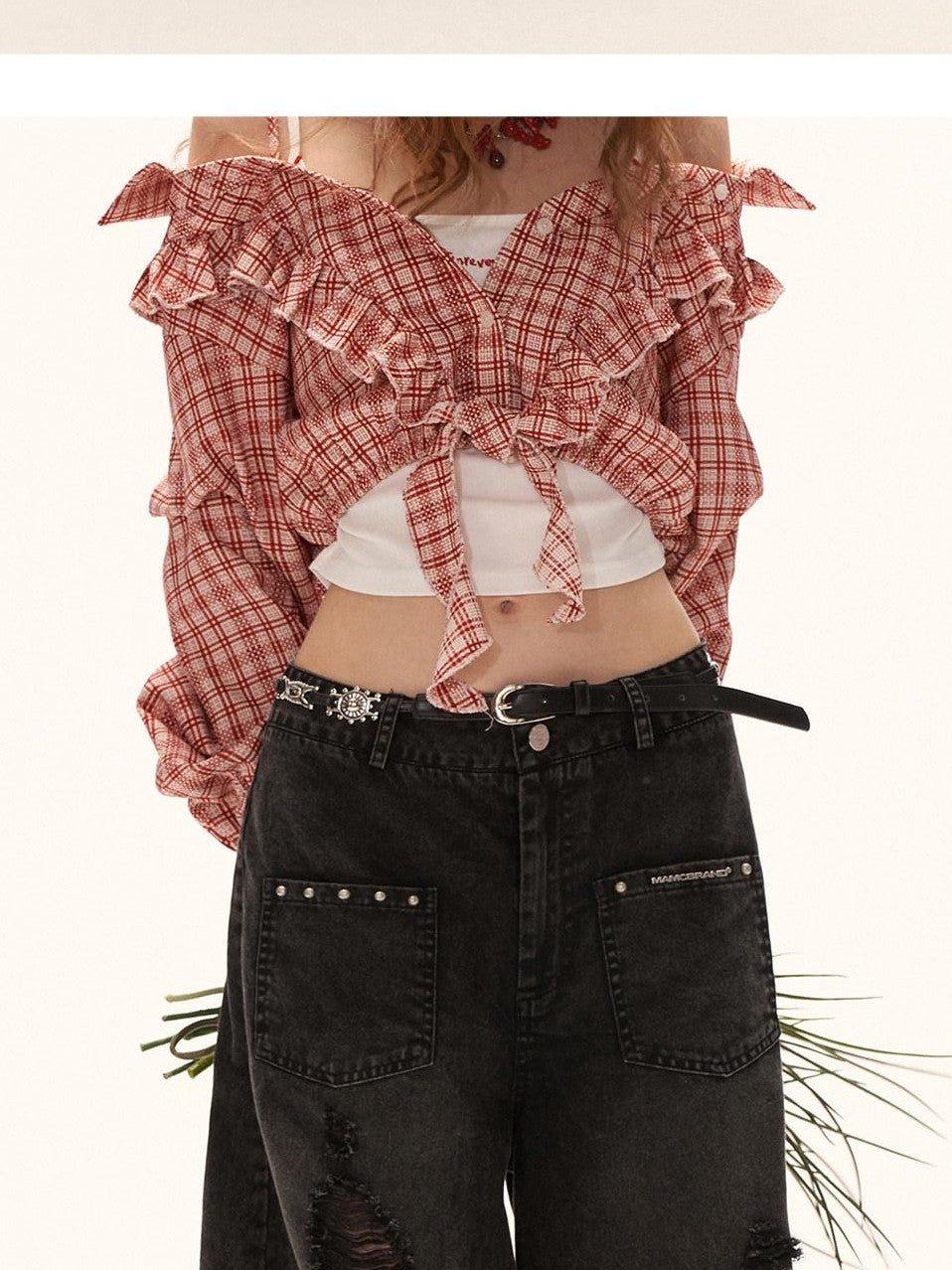 mamc Black Frayed Hem Ripped Loose Fit Women's Cotton Straight-leg Jeans