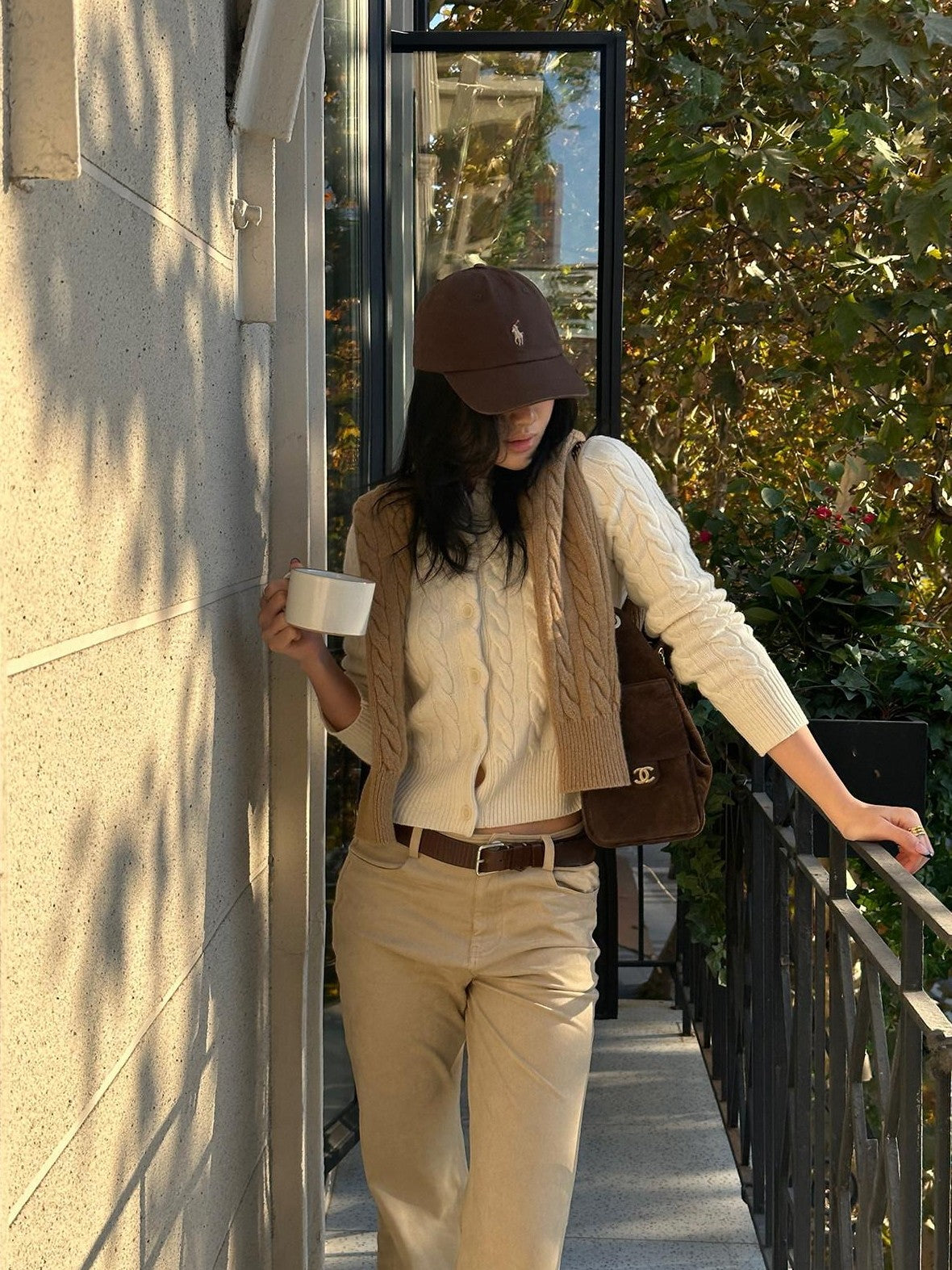 rovente Almond Vintage Cable Knit Slim Fit Round Neck Women's Wool Button-up Cardigans