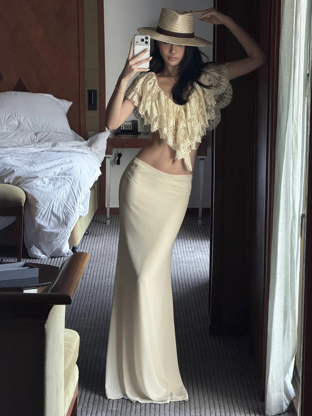 rovente Apricot Curve Contour Bodycon Slimming Low Waist Women's Maxi Skirts