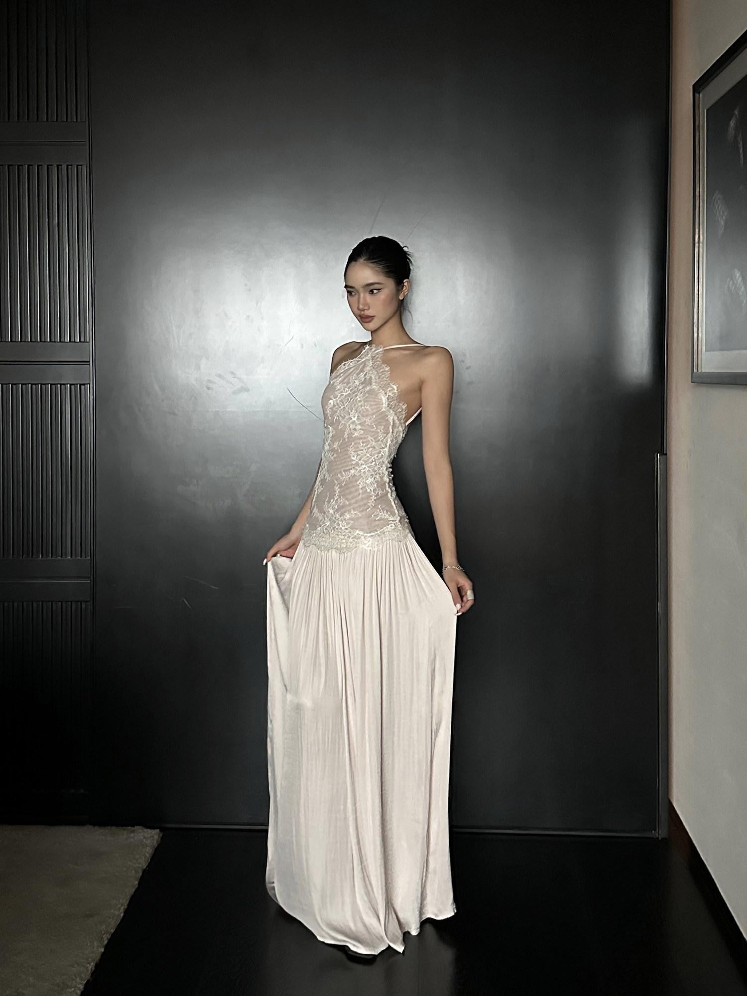 rovente Backless Lace Splice Cinched Waist Women's Halter Maxi Dresses