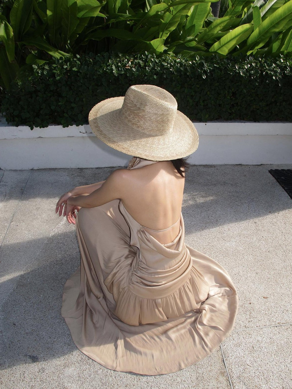 rovente Beach Elegant Draped Neckline Backless Women's Halter Maxi Dresses