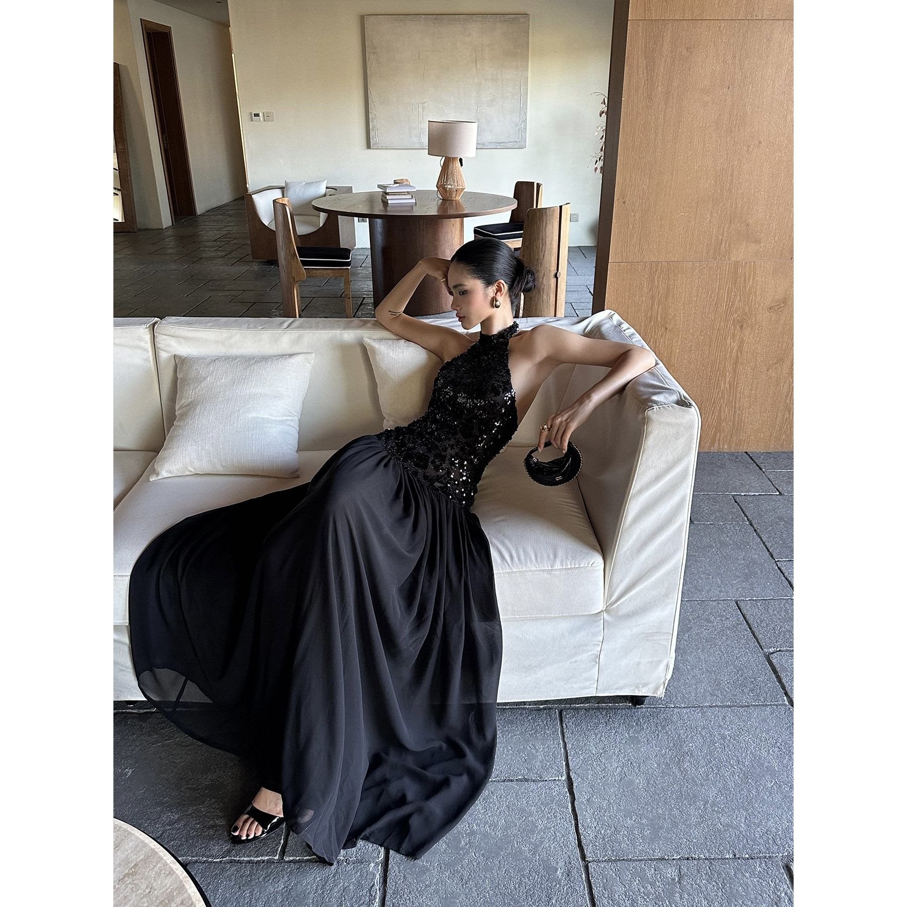 rovente_Black_Backless_Sleeveless_Women's_Sequin_Halter_Maxi_Dresses_970884935627_MISSTT
