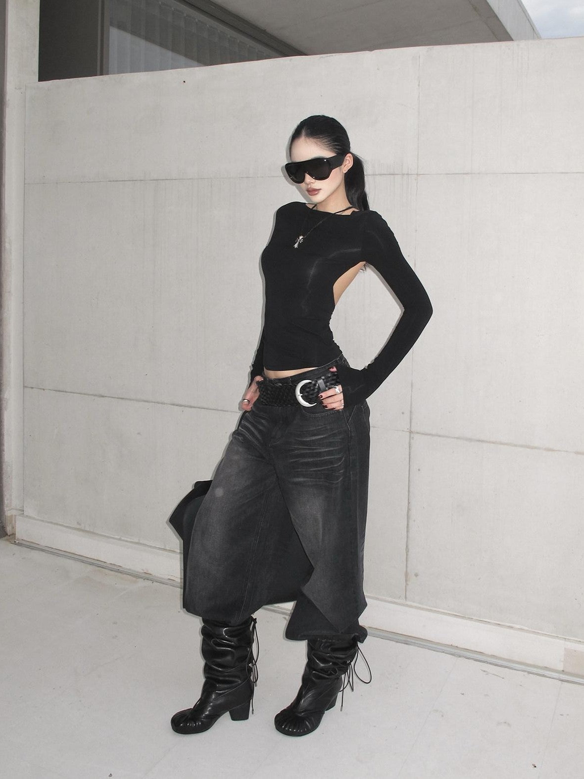 rovente Black Backless Slim Waist Shaping Women's Acetate Blend Long Sleeve T-shirts