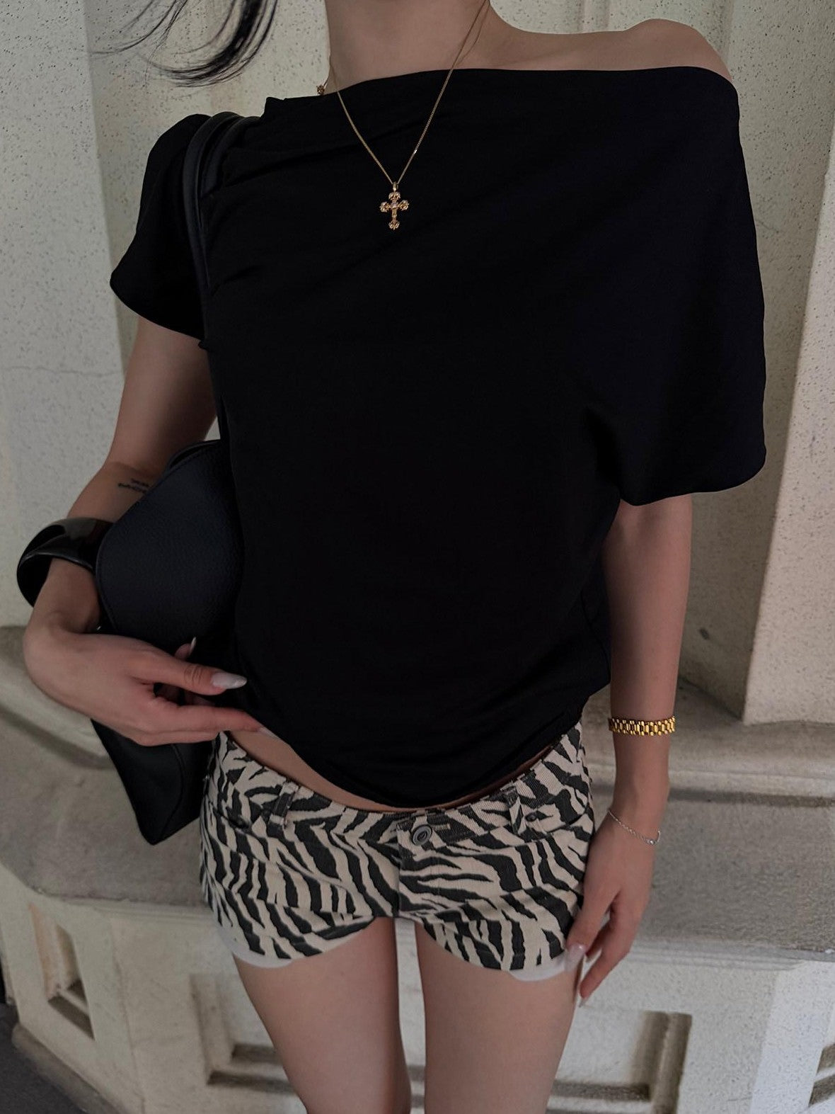 rovente Black Beaded Open Back One Shoulder Cutout Women's Modal Short Sleeve T-shirts