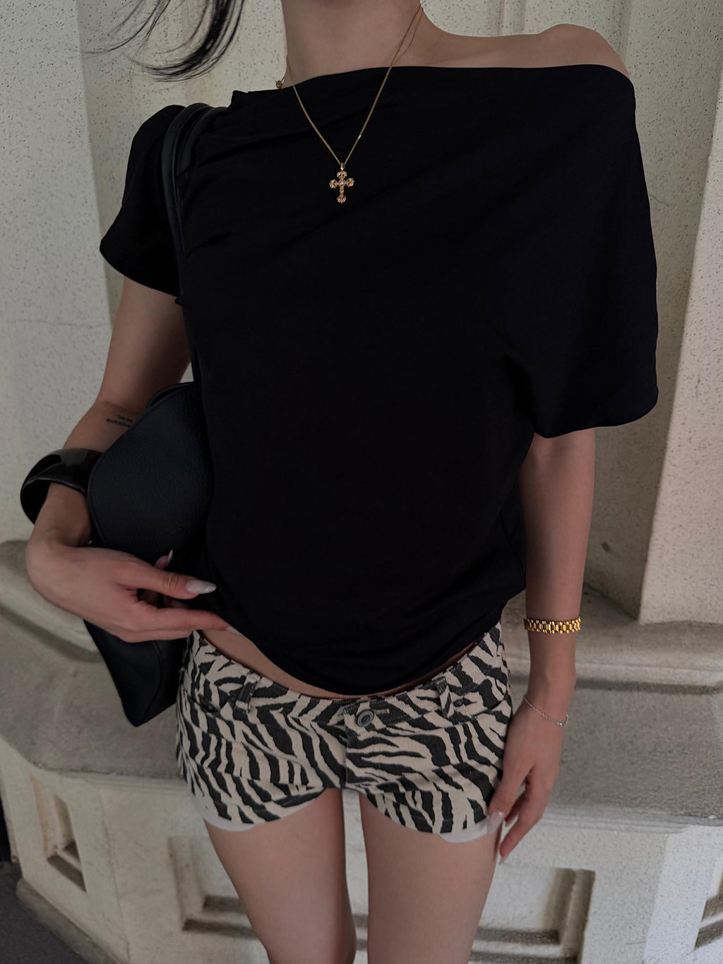 rovente Black Beaded Open Back One Shoulder Cutout Women's Modal Short Sleeve T-shirts