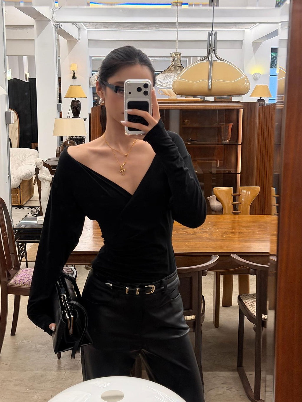 rovente Black Deep V-neck Ruched Slim Fit Women's Lyocell Long Sleeve T-shirts