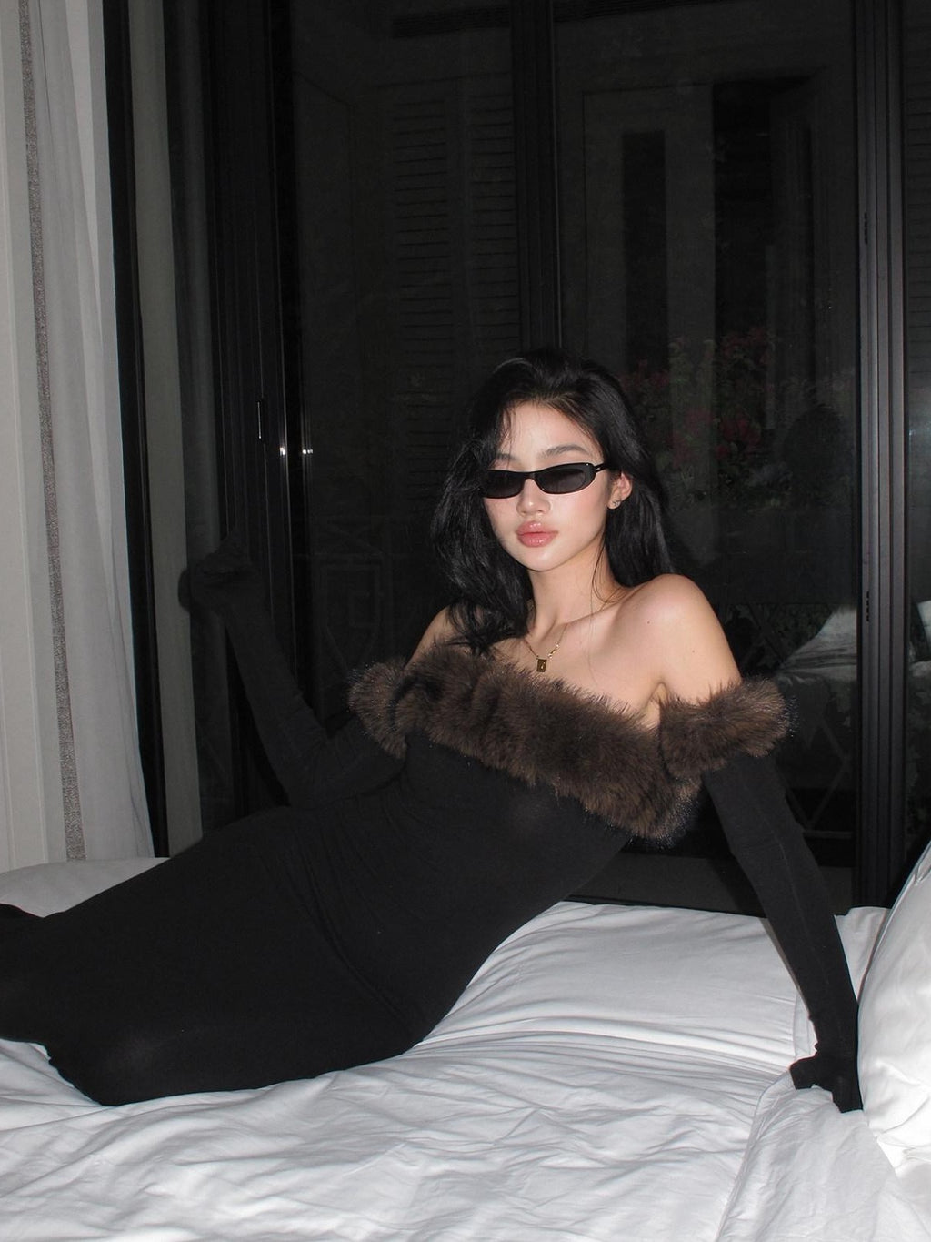 rovente Black Fur Collar Bustier Slim Women's Knit Viscose Wool Strapless Maxi Dresses