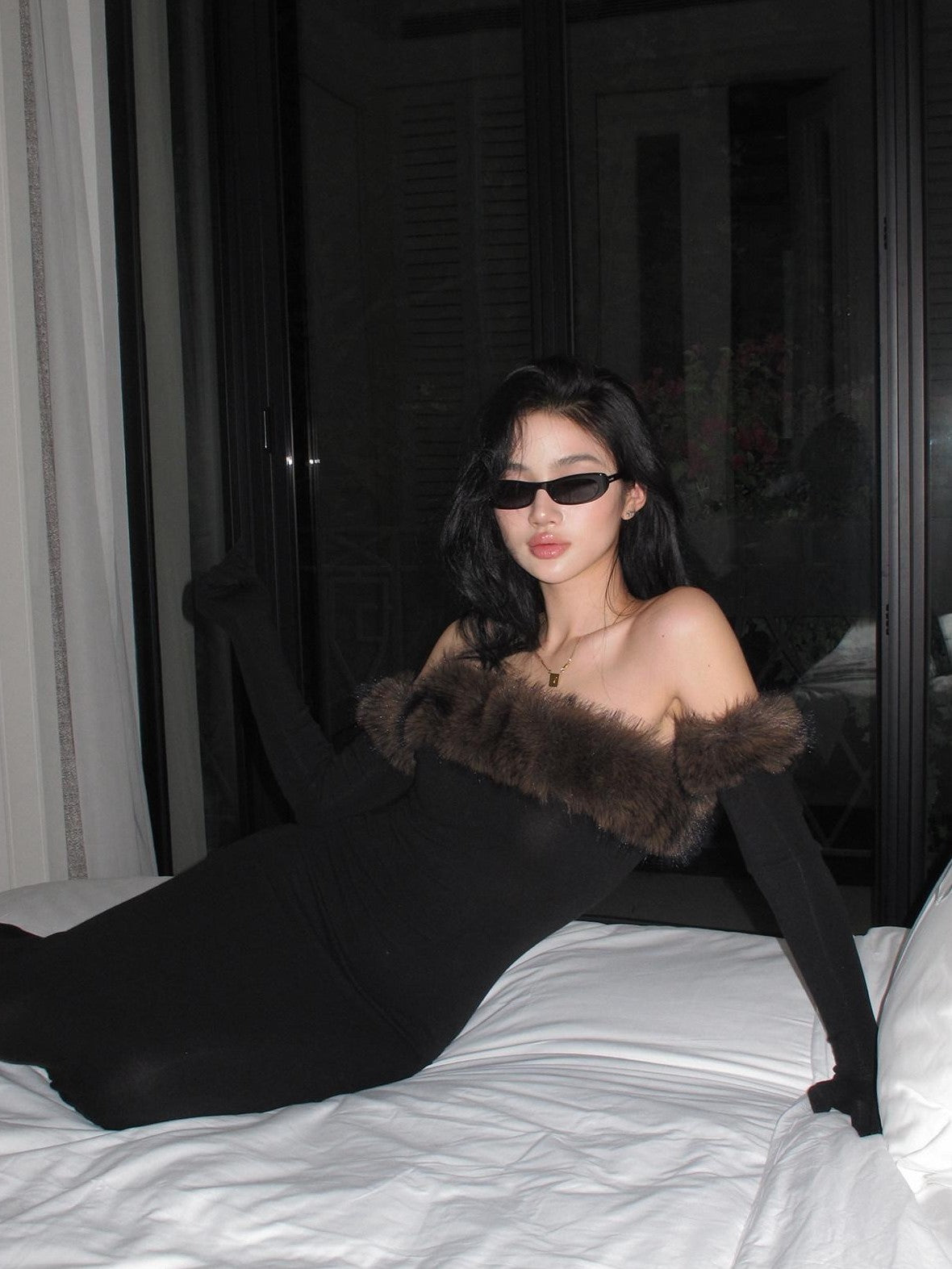 rovente Black Fur Collar Bustier Slim Women's Knit Viscose Wool Strapless Maxi Dresses