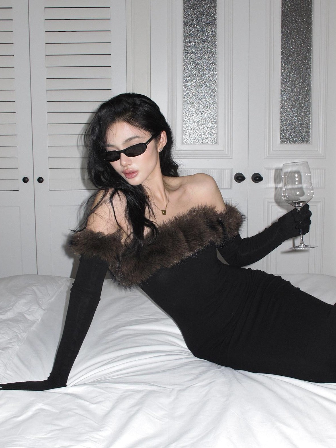 rovente Black Fur Collar Bustier Slim Women's Knit Viscose Wool Strapless Maxi Dresses
