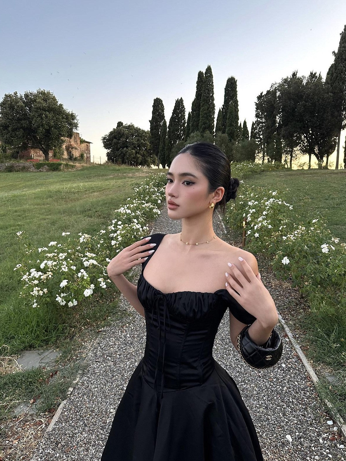 rovente Black High Waist A Line Spaghetti Strap Women's Polyester Casual Midi Dresses