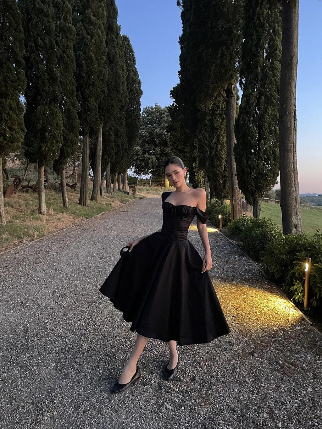 rovente Black High Waist A Line Spaghetti Strap Women's Polyester Casual Midi Dresses